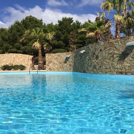 Residence Elegance Ville Ed Appartamenti A Porto Pino Eksteriør bilde