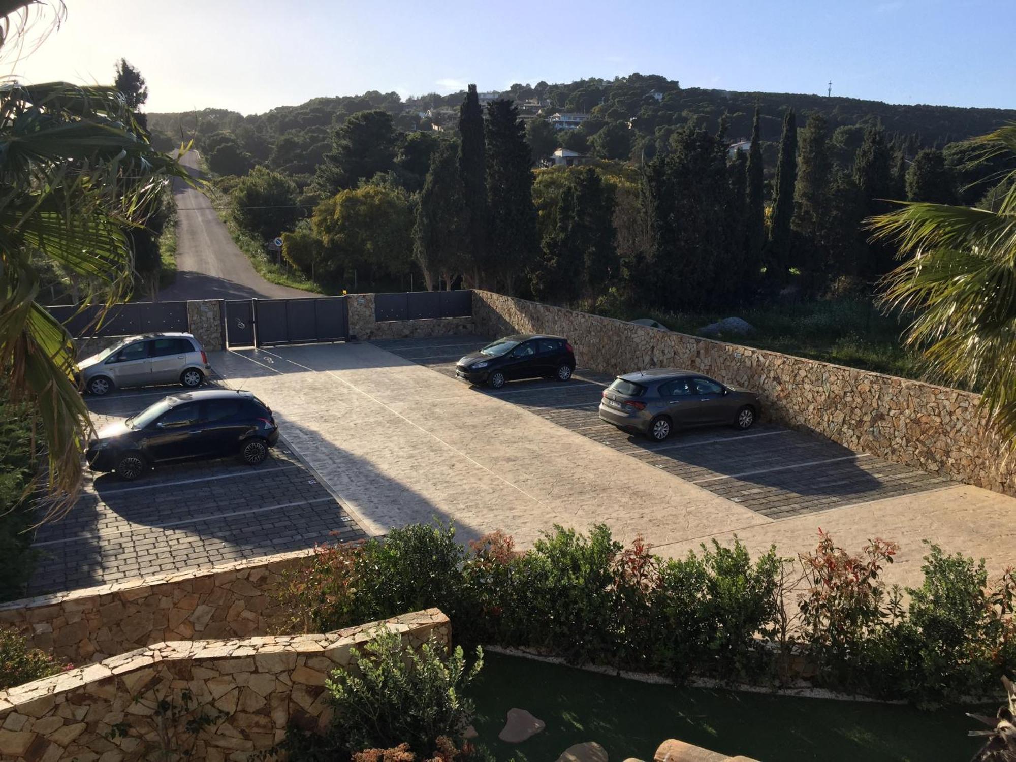 Residence Elegance Ville Ed Appartamenti A Porto Pino Eksteriør bilde