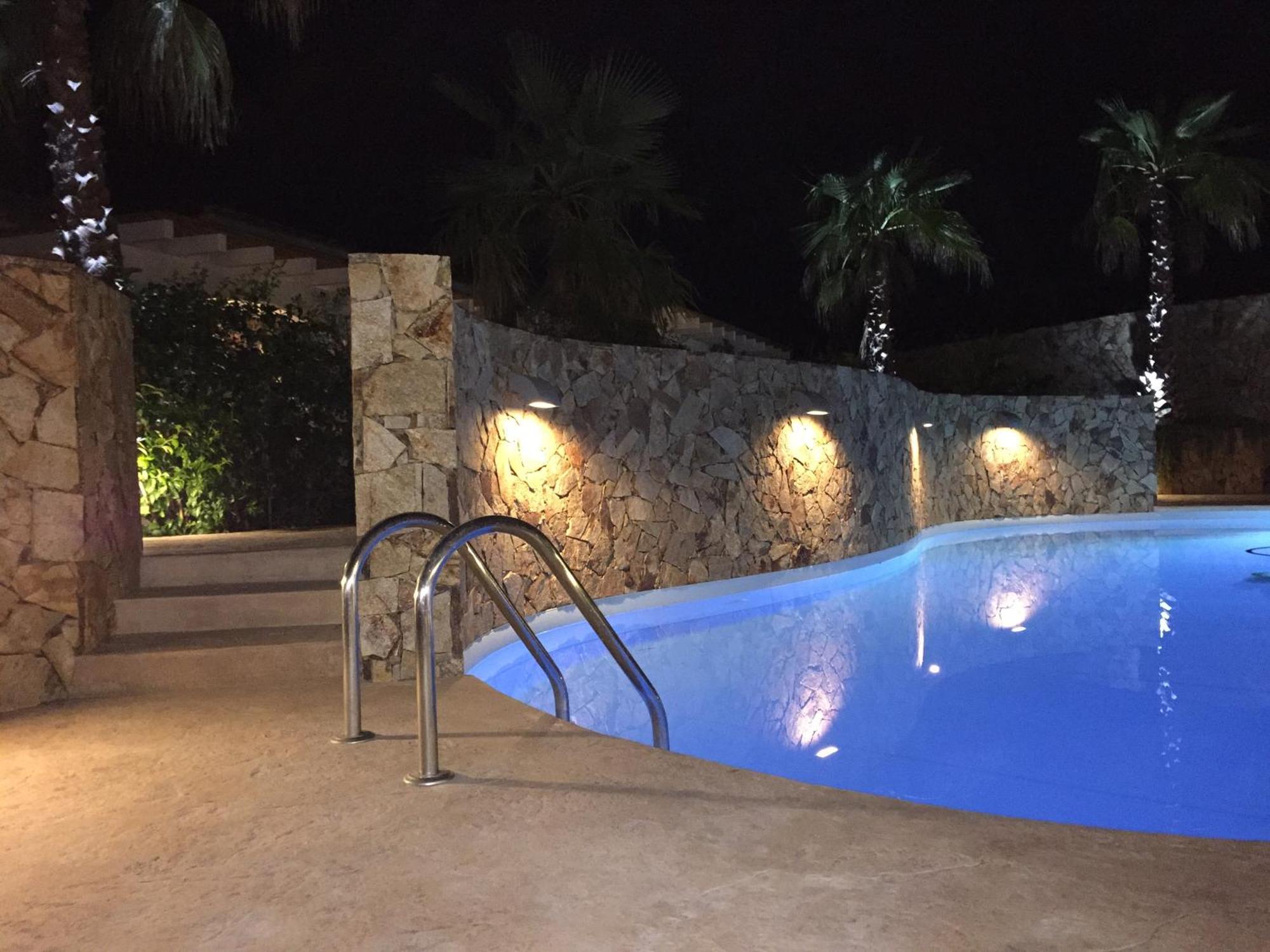 Residence Elegance Ville Ed Appartamenti A Porto Pino Eksteriør bilde
