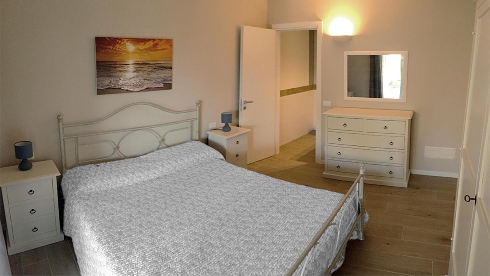 Residence Elegance Ville Ed Appartamenti A Porto Pino Eksteriør bilde